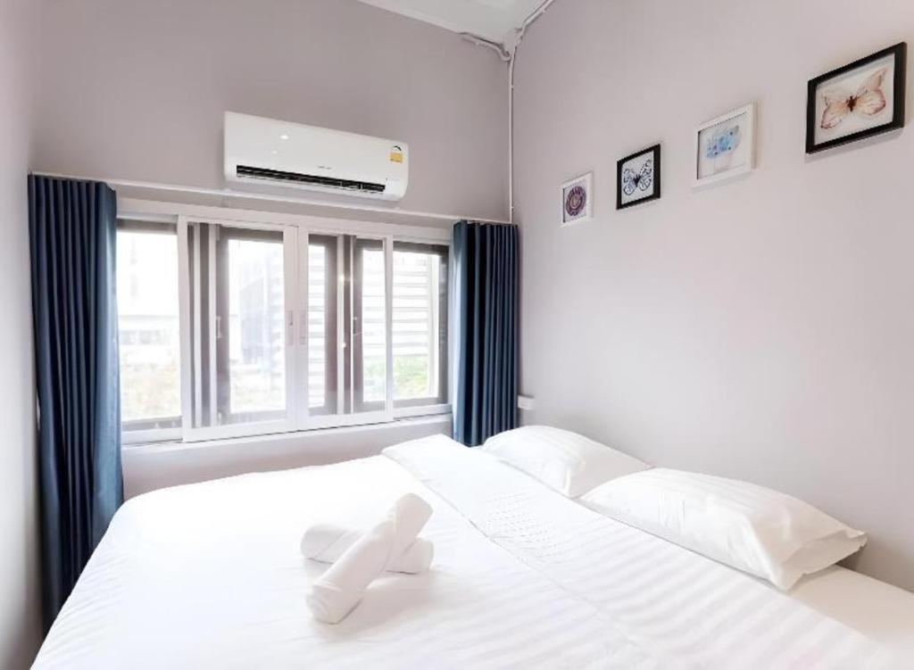 Oyo 480 Lemon Siam Hostel Bangkok Esterno foto